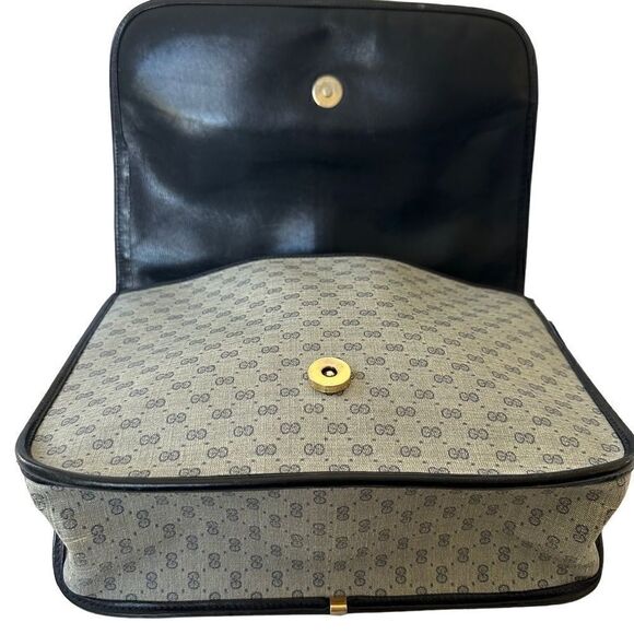 Authentic Vintage Gucci Micro GG Supreme Crossbody